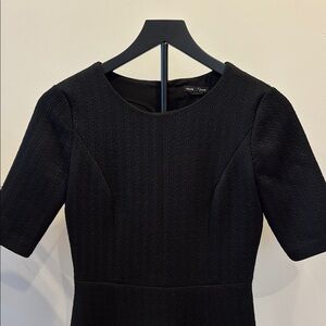 Club Monaco Black Textured Short Sleeve Dress